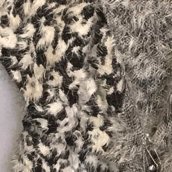 Sioni Sleeveless - Sweater Vest. So Soft Size L/XL - Picture 3 of 5